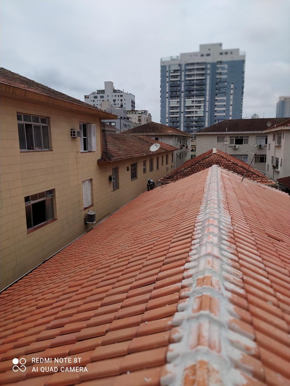 Vista de telhado após manutenção realizada